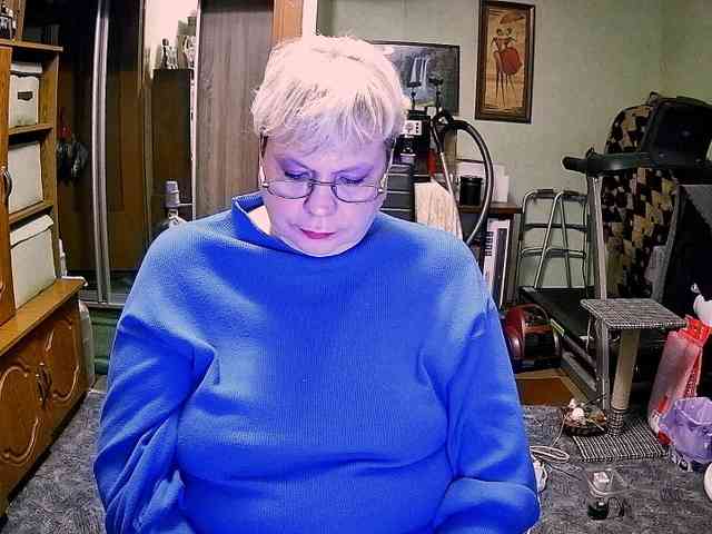 LOLA88888 webcam