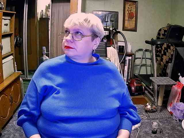 LOLA88888 webcam