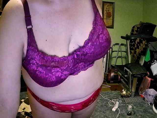 LOLA88888 webcam