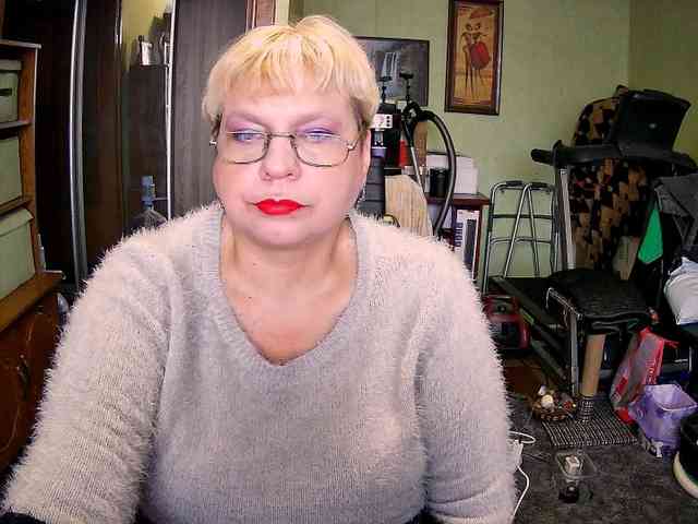 LOLA88888 webcam