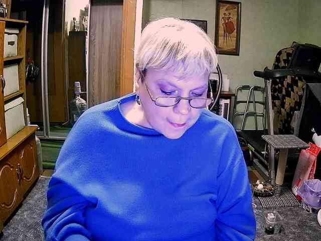 LOLA88888 webcam