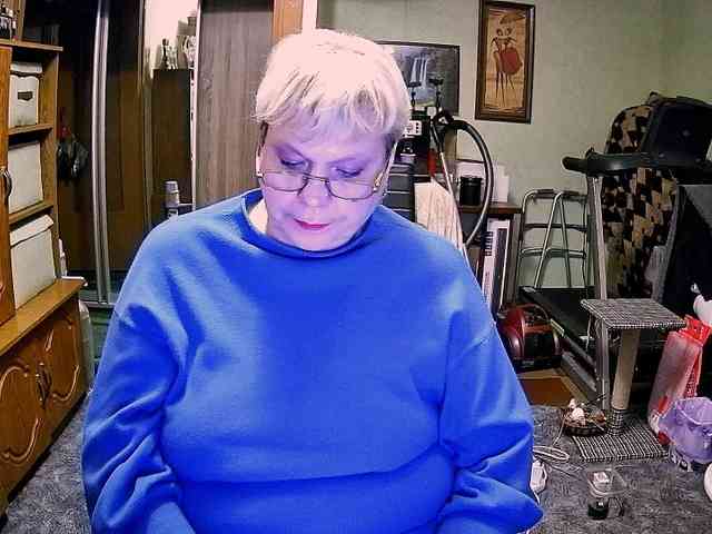 LOLA88888 webcam