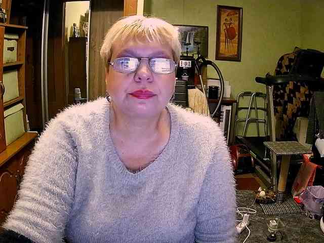 LOLA88888 webcam
