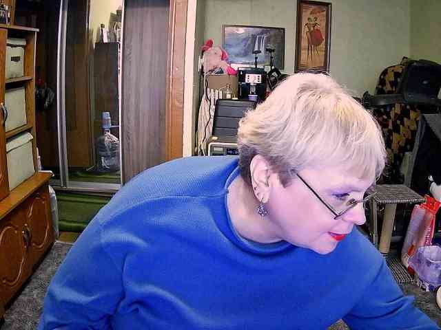 LOLA88888 webcam