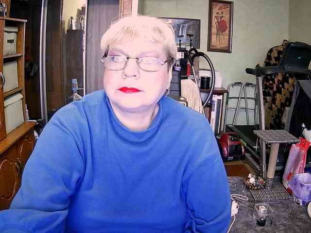 LOLA88888 webcam