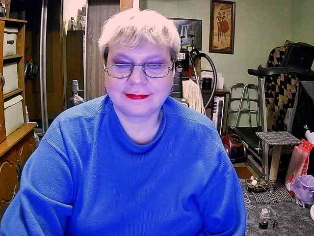 LOLA88888 webcam