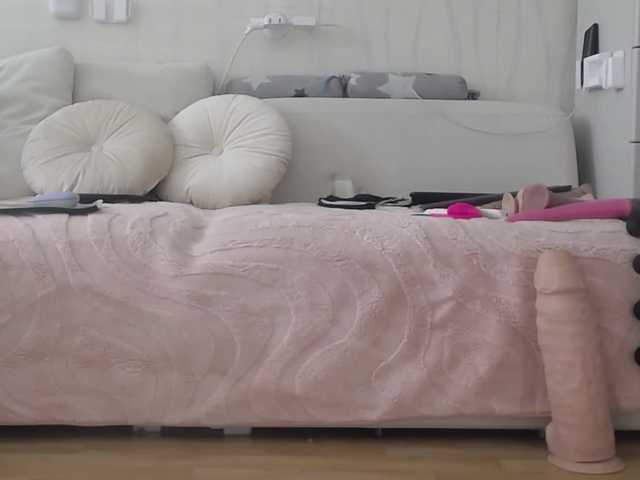 Entra en el chat con el modelo Kamila5555555 Kamila5555555