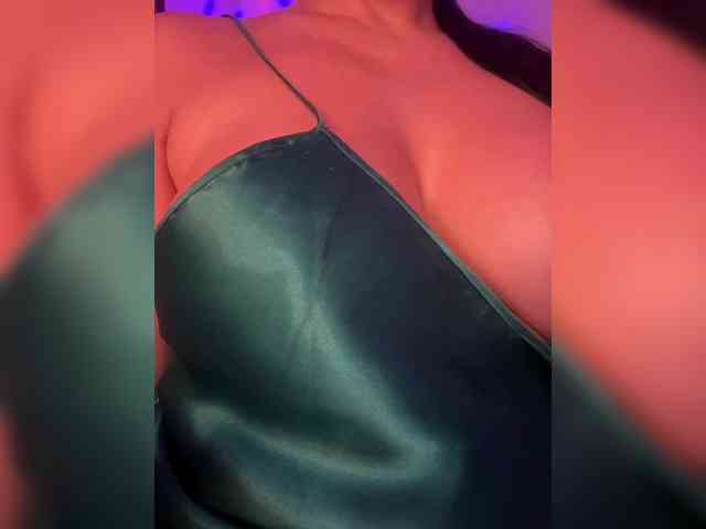 Sugarbaby33 webcam