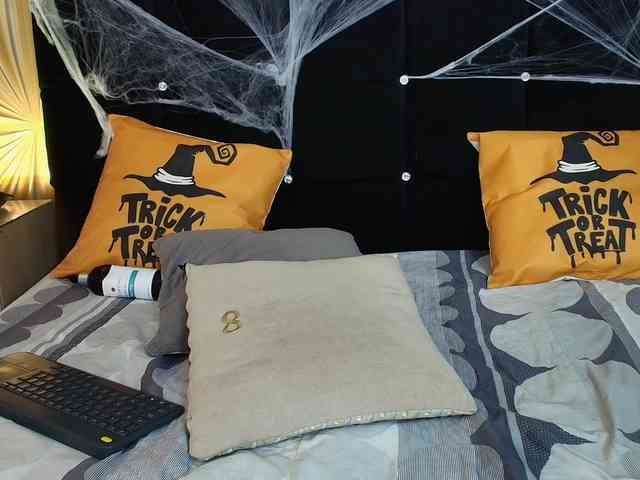 emmily-keller webcam