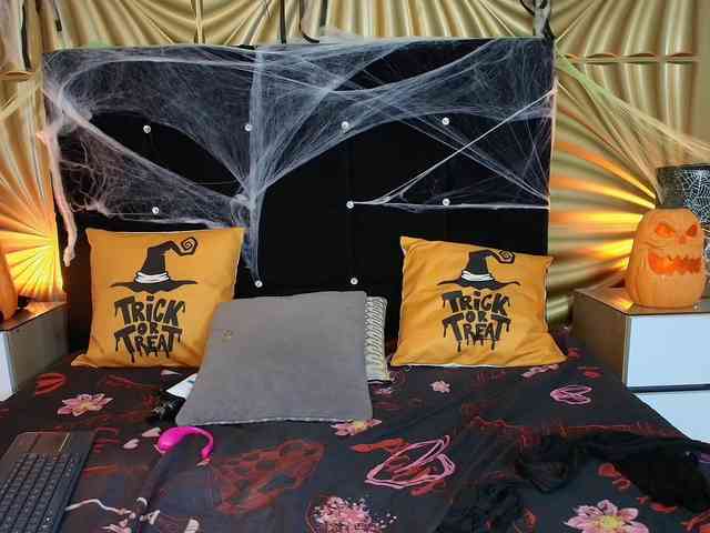 emmily-keller webcam