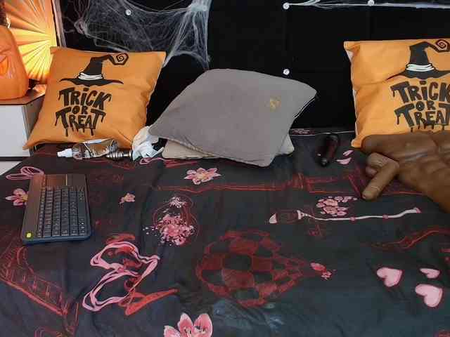 emmily-keller webcam