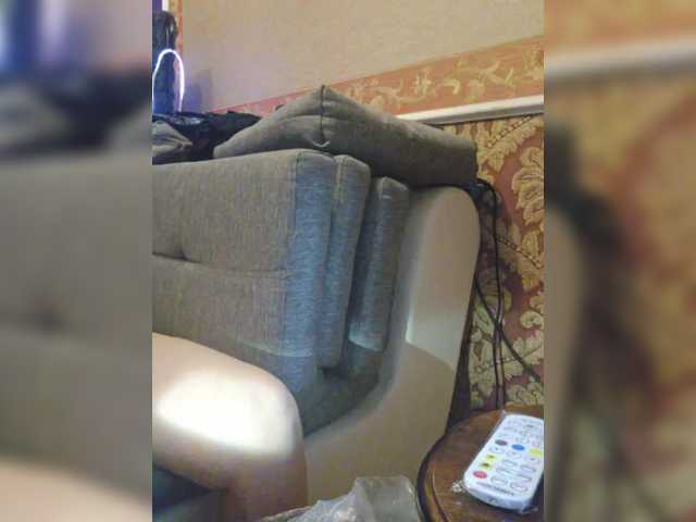 Entrez le videochat erotique avec le
modèle TutuGoo TutuGoo