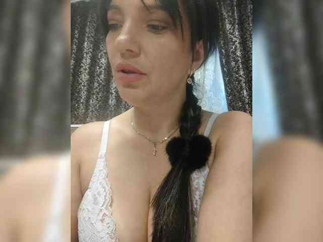 ProstoLolkaXXX webcam