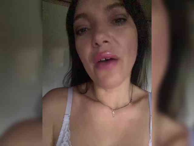 ProstoLolkaXXX webcam