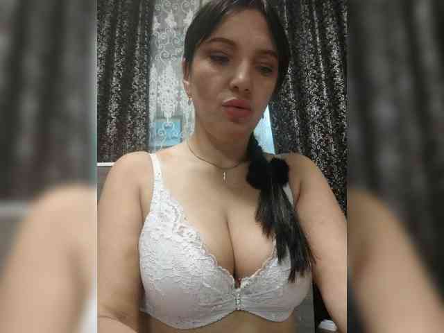 ProstoLolkaXXX webcam