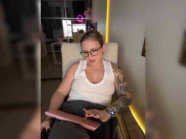 FetishTeacher webcam