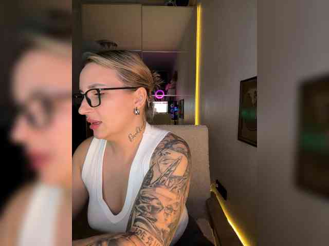 FetishTeacher webcam