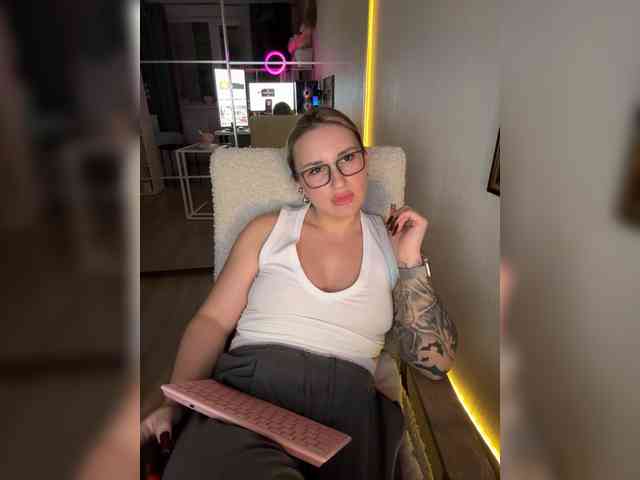 FetishTeacher webcam