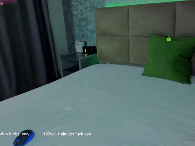 Vai a chattare su -Criss__Alex-__ -Criss__Alex-__