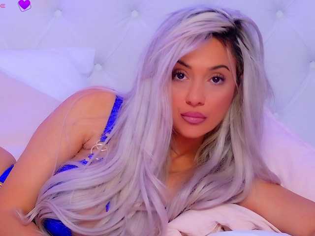 AriannaSins webcam
