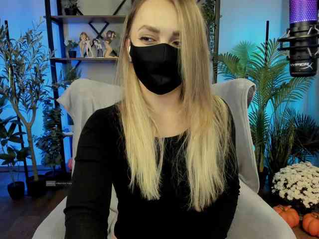 Careful_i_Bite webcam