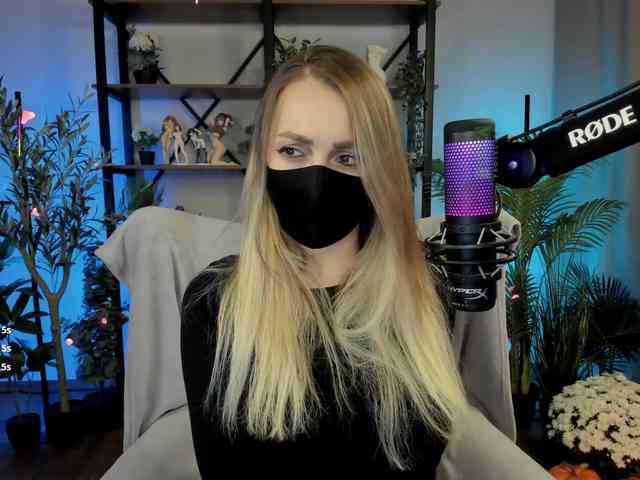 Careful_i_Bite webcam