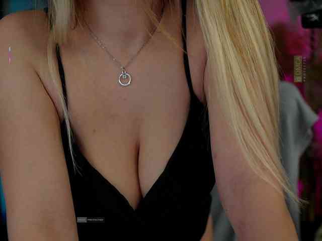 Careful_i_Bite webcam