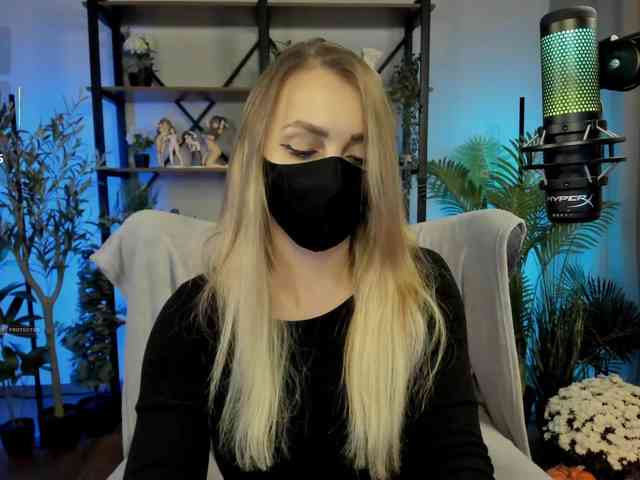 Careful_i_Bite webcam