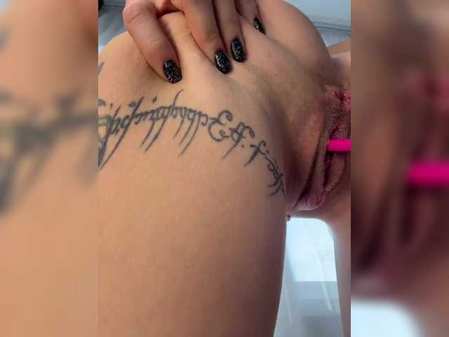 Accedi alla chat con il nickname JuliaDragon JuliaDragon