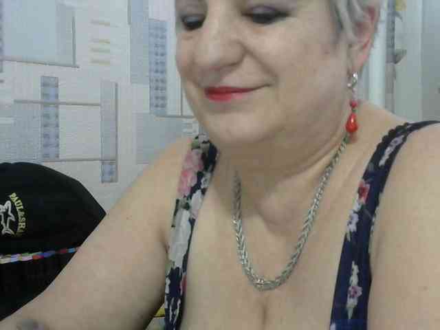 lara45 webcam