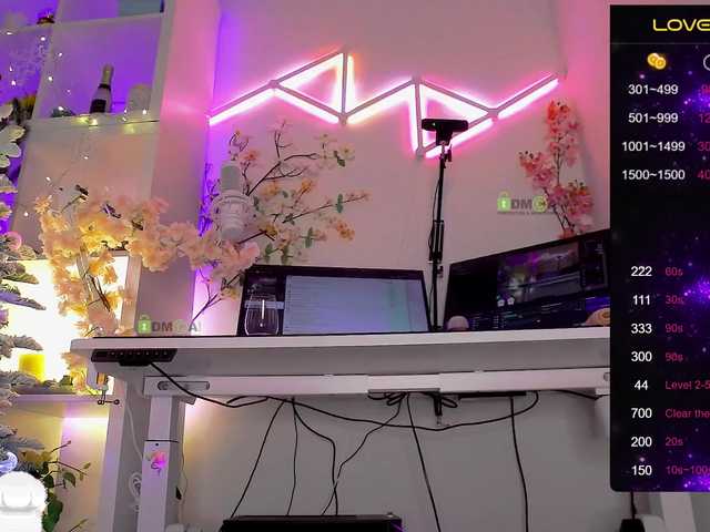 go to chat with _Marilyn_