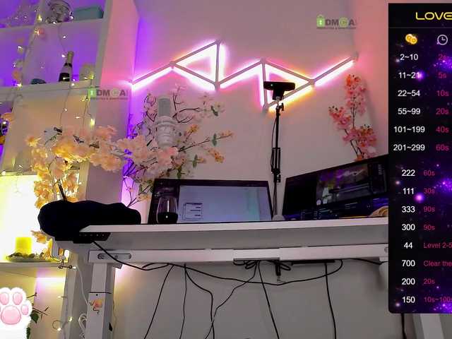 Accedi alla chat con il nickname _Marilyn_ _Marilyn_