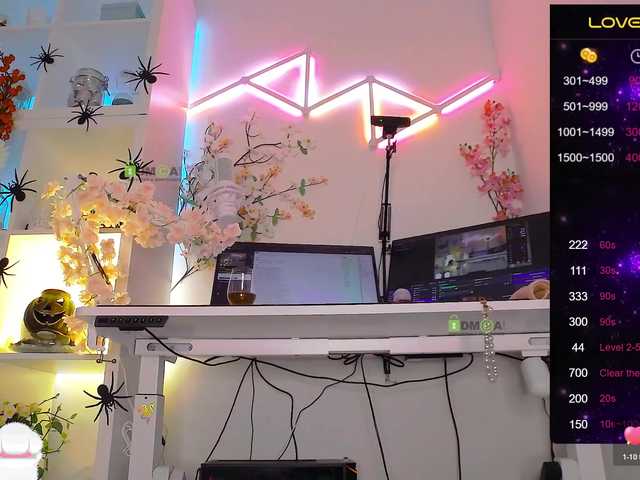 go to chat with _Marilyn_