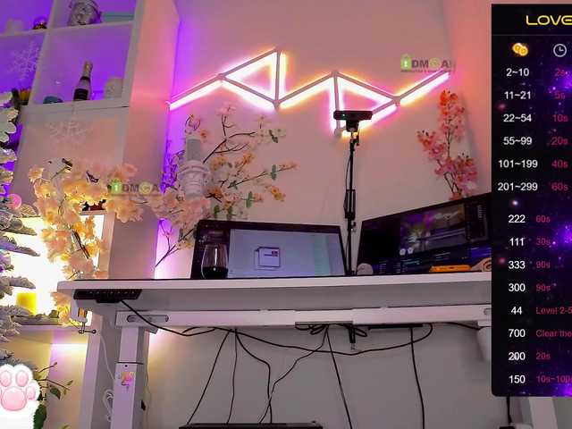 go to chat with _Marilyn_