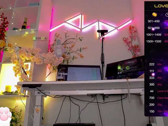 Entrez le videochat erotique avec le
modèle _Marilyn_ _Marilyn_