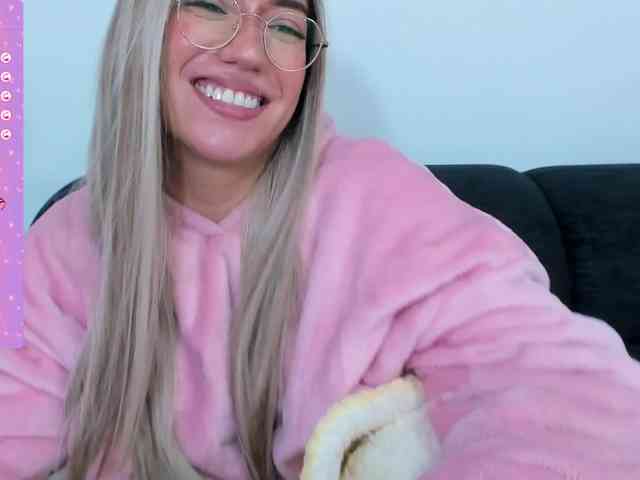 EllaDavs webcam