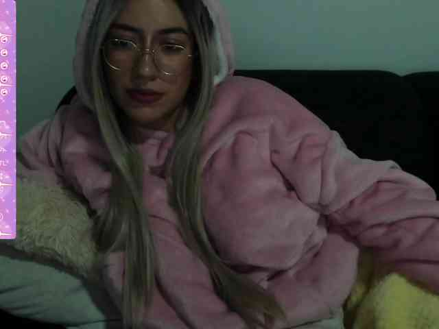 EllaDavs webcam