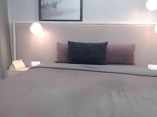 Shy-SweetGirl webcam