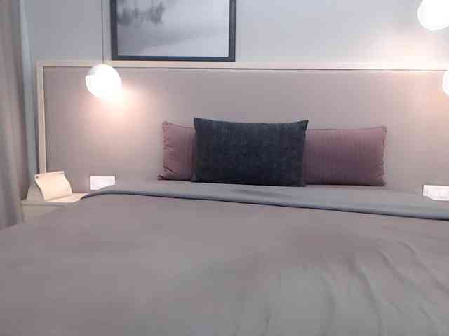 Shy-SweetGirl webcam