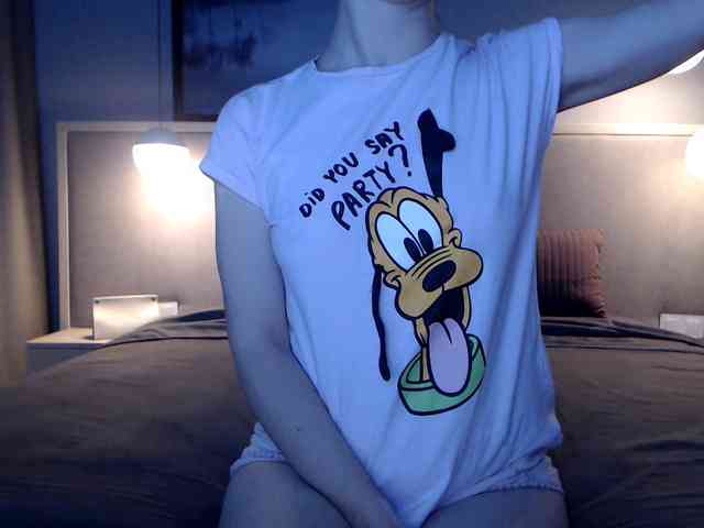 Shy-SweetGirl webcam