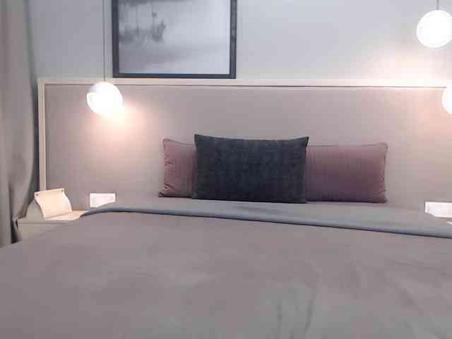 Shy-SweetGirl webcam