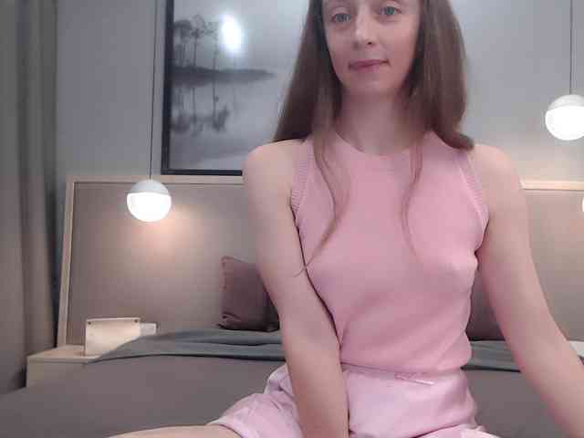 Shy-SweetGirl webcam
