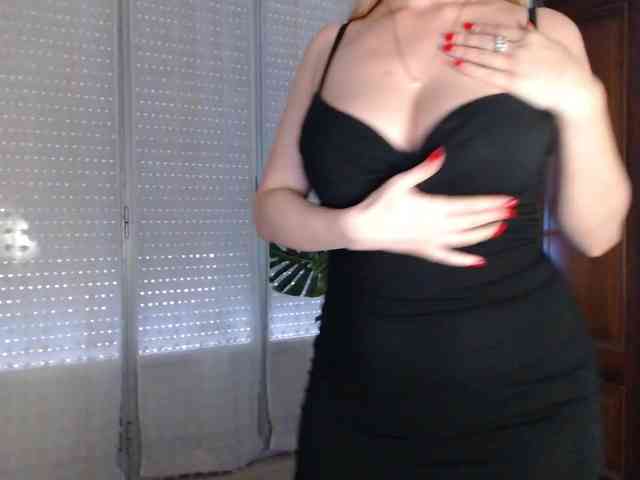 Alina-Lovely webcam