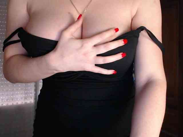Alina-Lovely webcam