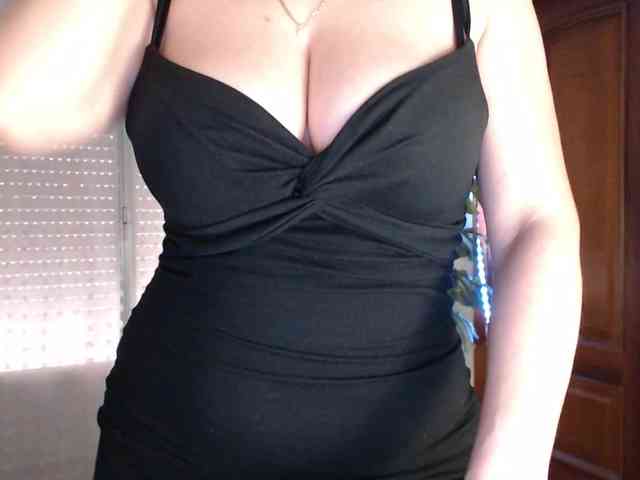 Alina-Lovely webcam