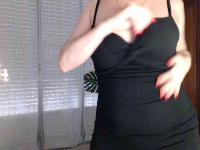 Alina-Lovely webcam