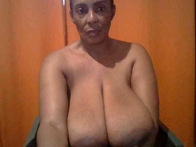 Busty8 webcam