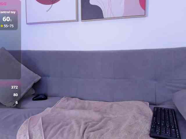 Sofia-Jones webcam