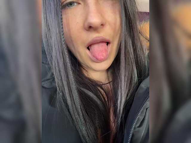 Entra en el chat con el modelo GAVKA_ GAVKA_