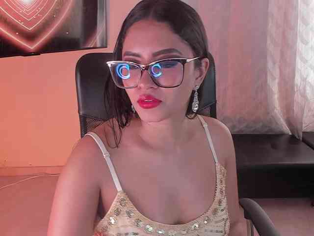 PaulinaBelush webcam